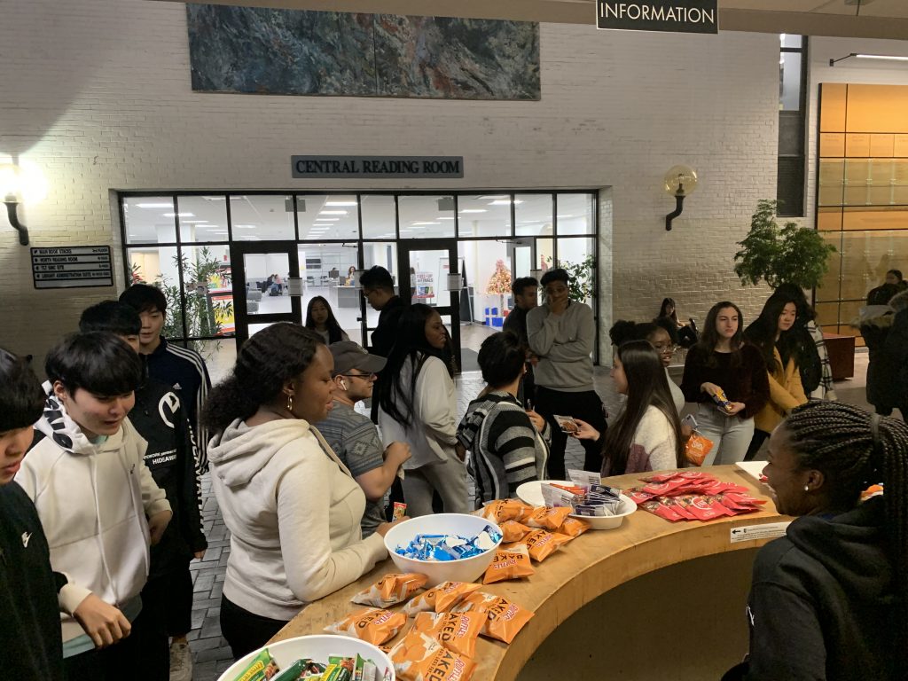 students enjoying snacks